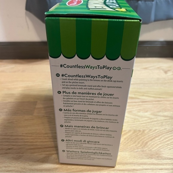 Melissa & Doug Lemonade Stand NEW Play Set 11 Pieces Squeeze & Serve - Picture 5 of 5